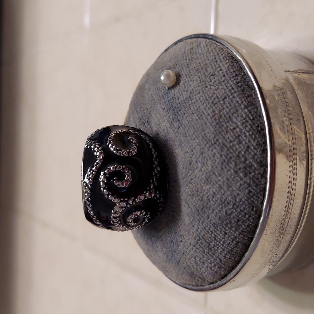 Vintage Black Enamel & Silver Swirl Dome Ring